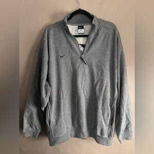 Nike Men's Gray Quarter-Zip Pullover